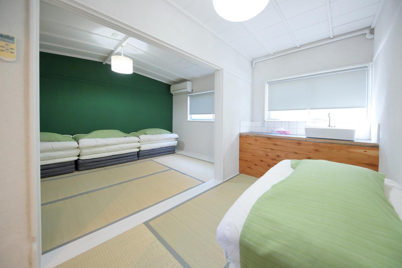 Raku Hostel Osaka Zewnętrze zdjęcie